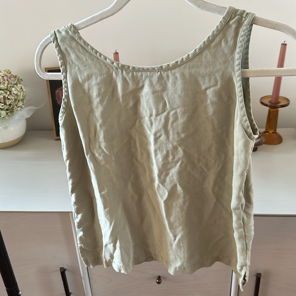 Vintage Tommy bahama top - Picture 3 of 3